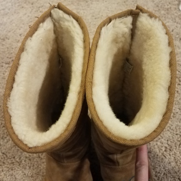 Custom tattoo/hand painted UGGs - Picture 8 of 8